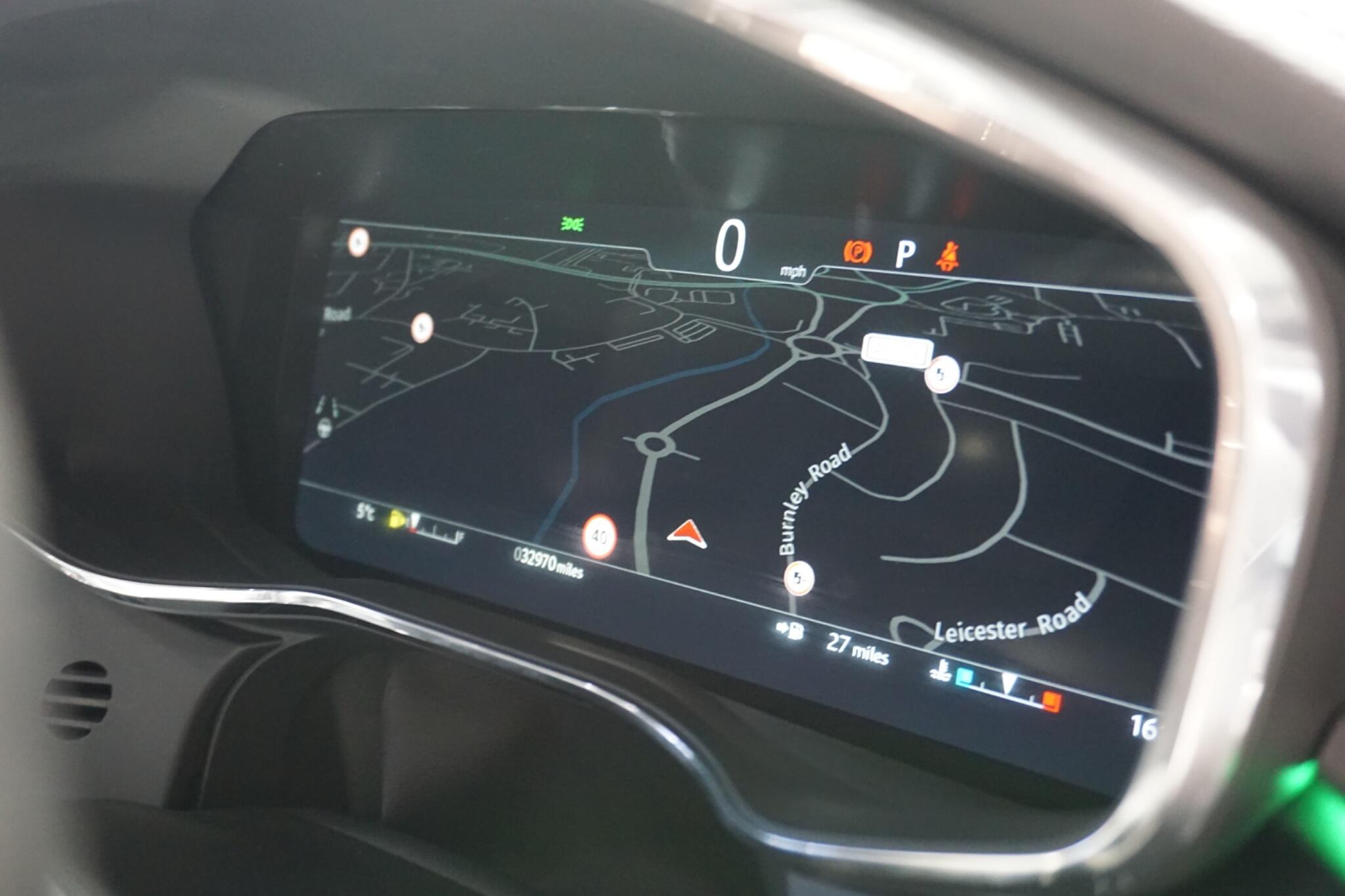 Jaguar F-PACE 3.0 D300 MHEV R-Dynamic HSE Black SUV 5dr Diesel Auto AWD Euro 6 (s/s) (300 ps)